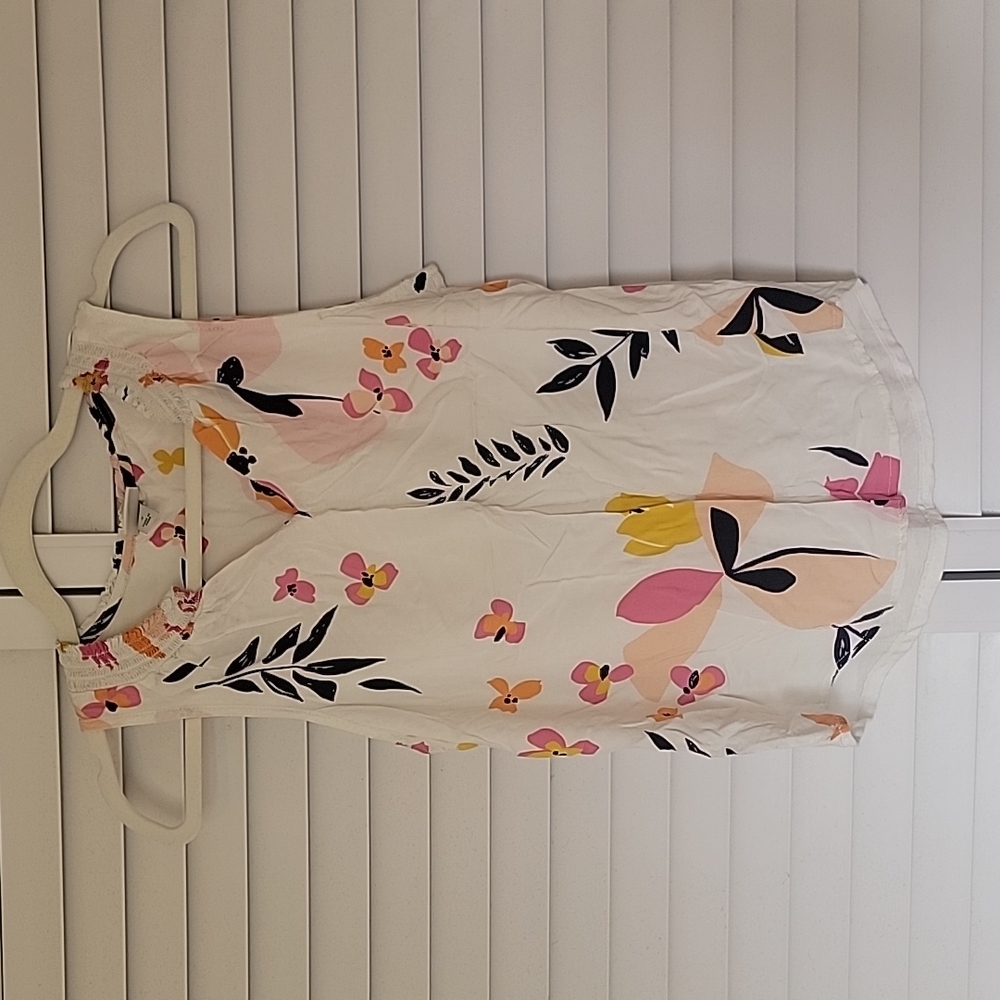 Flowy floral tank